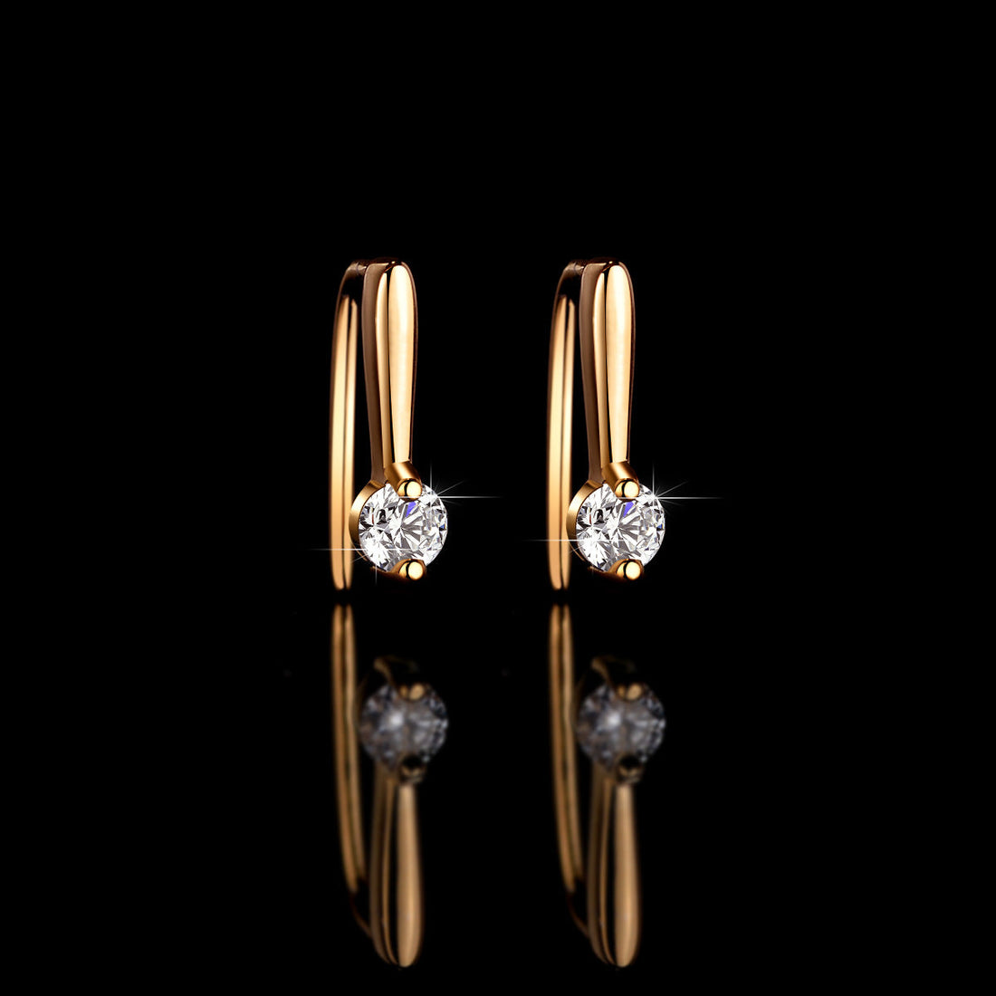 Simple Moissanite Earring